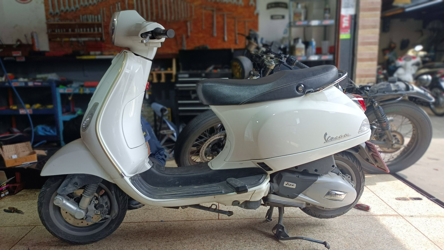 เซอร์วิสรถมอเตอร์ไซค์ Vespa LX 125