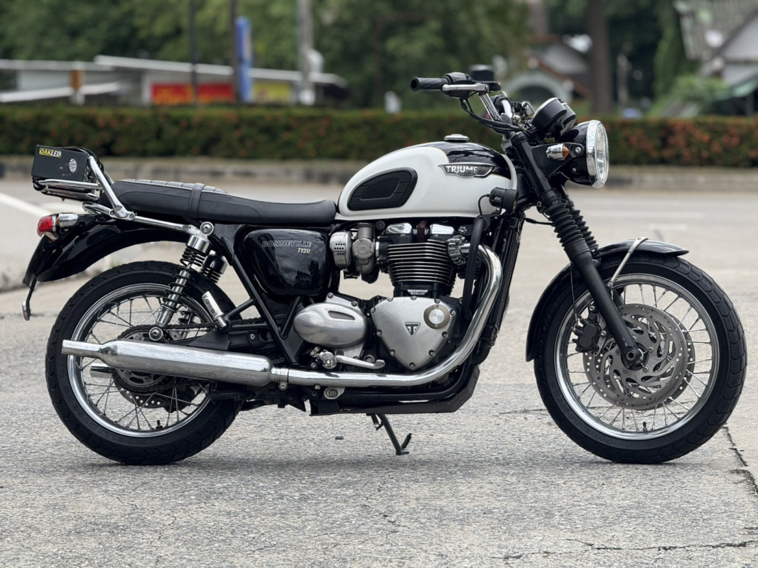 เซอร์วิสรถมอเตอร์ไซค์ Triumph Bonneville T120