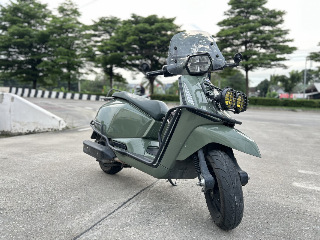 เปลี่ยนน้ำมันเครื่อง Liqui Moly 15-50w Street Lambretta X 300