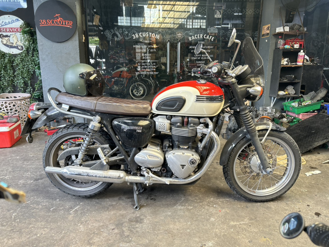 เซอร์วิสรถมอเตอร์ไซค์ Triumph Bonneville T120