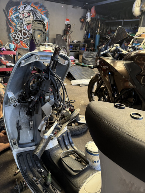 เปลี่ยนกรองน้ำมันเครื่อง RAZER FR-197