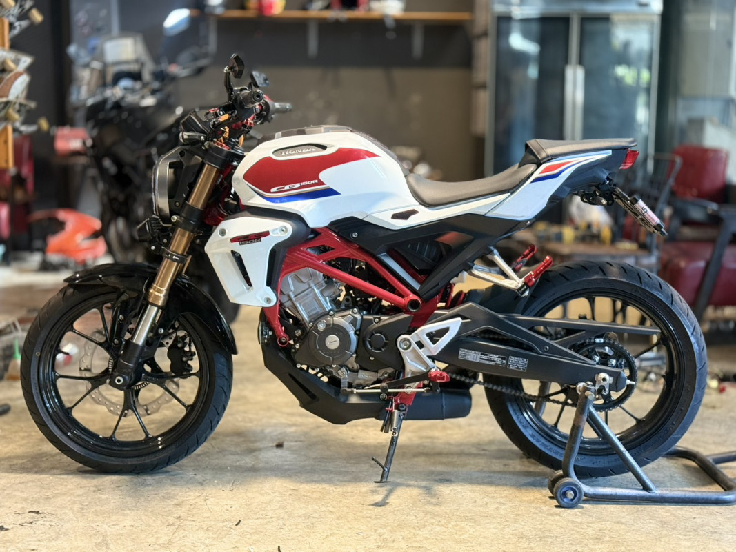 เซอร์วิสรถมอเตอร์ไซค์ Honda CB 150R